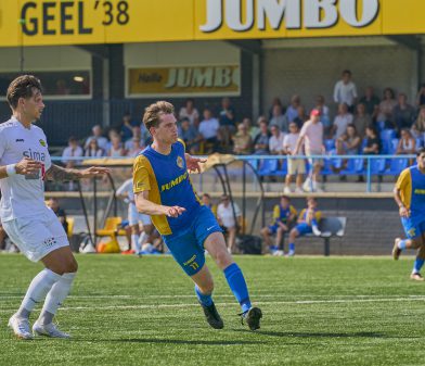 20240901 Blauw Geel'38 - UNA 6-0 img 0133-X2