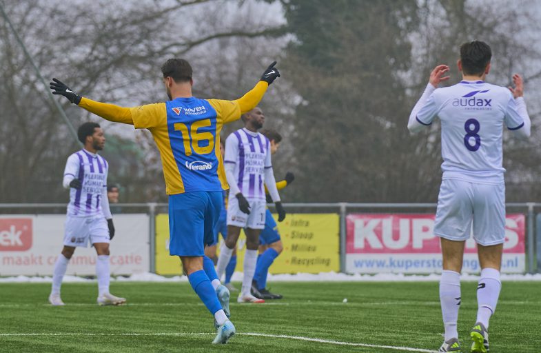 20250118 Blauw Geel '38 - VVSB 4-0 img 0011-X3